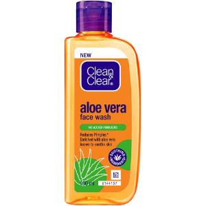 Clean & Clear Aloe Vera Face Wash 100Ml